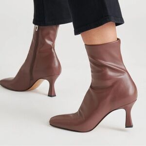 Dolce Vita glamor brown heel boots